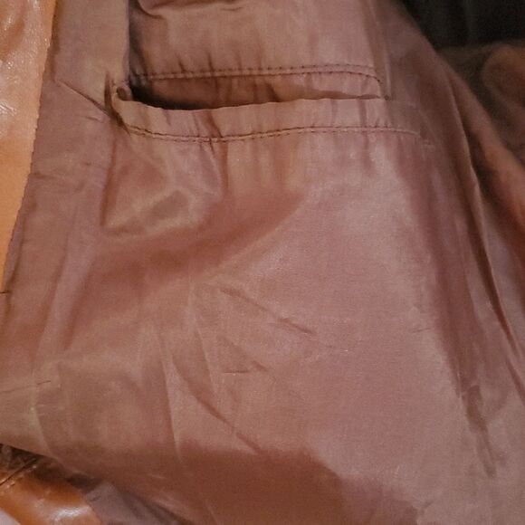 Vintage Brown Leather Jacket - Picture 5 of 16